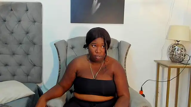 Snapshot of nahiroby_ebony chatting on October 2025 06:52:02 PM nahiroby ebony online show from October 2025 06:52:02 PM