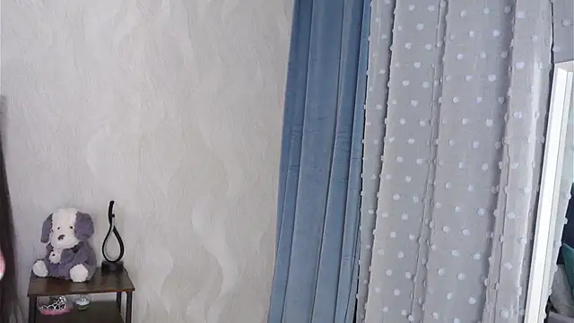 Snapshot of EmilyPrincy chatting on November 2025 06:13:01 AM EmilyPrincy online show from November 2025 06:13:01 AM