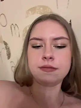 izabella g online show from December 2025 10:43:02 PM