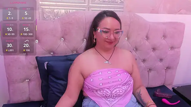 leyla smithh online show from September 2025 12:21:01 PM