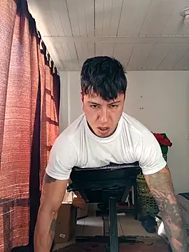 Snapshot of Master_Chiief chatting on September 2025 11:52:01 AM Master Chiief online show from September 2025 11:52:01 AM