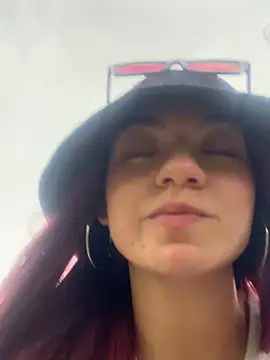 Red kytty6 online show from March 2026 05:42:02 PM