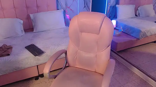 Red kytty6 online show from March 2026 04:19:02 AM