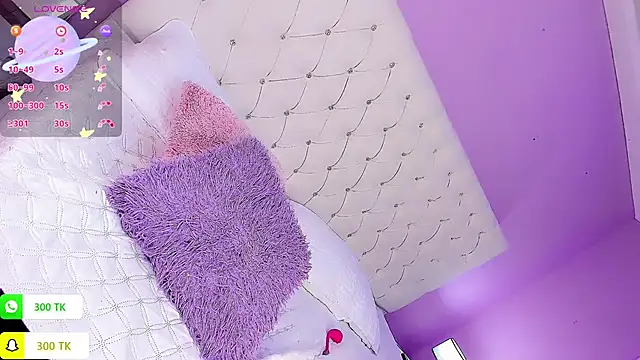 DaniielaV online show from December 2025 02:08:02 PM