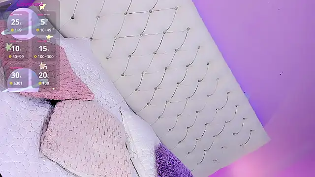 DaniielaV online show from November 2025 02:10:02 PM