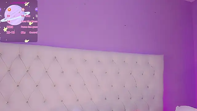 DaniielaV online show from February 2026 12:47:02 PM