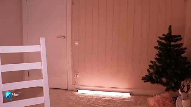 Miablueye online show from January 2026 04:10:01 PM