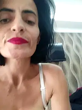 Gecenin Kralicesi online show from October 2025 11:42:01 AM