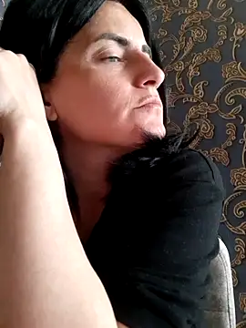 Gecenin Kralicesi online show from May 2026 05:42:01 AM
