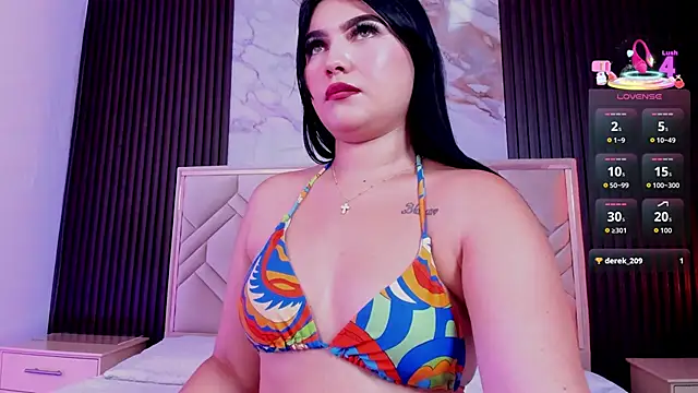 MiaaFarrel online show from October 2025 07:26:02 PM