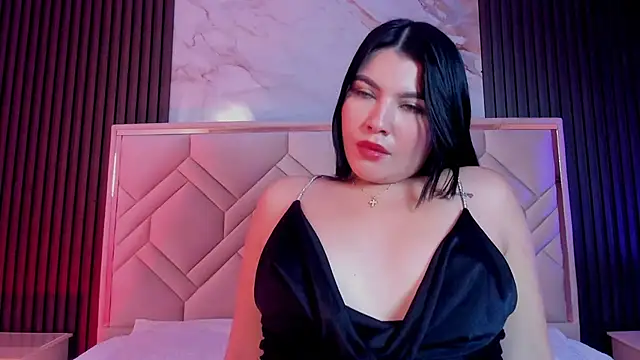 MiaaFarrel online show from September 2025 07:21:02 PM