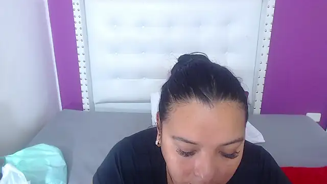 fat naughtyass online show from February 2026 02:27:01 PM