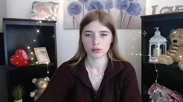 JuiceLips   online show from September 2025 10:32:01 AM