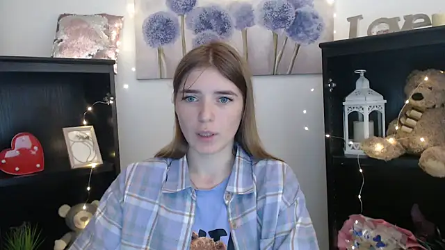JuiceLips   online show from September 2025 09:46:02 AM