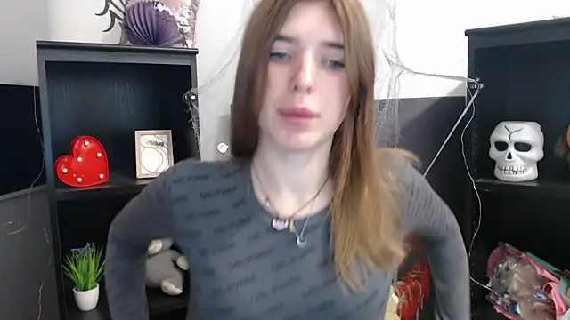 JuiceLips   online show from November 2025 02:45:02 PM