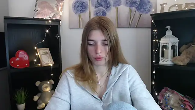 JuiceLips   online show from October 2025 09:21:02 AM