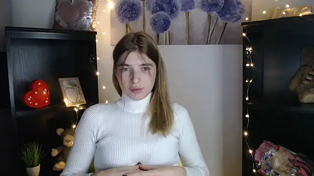 JuiceLips   online show from October 2025 12:04:02 PM