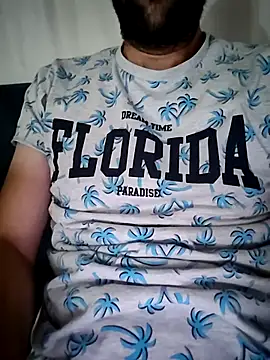 Snapshot of fearleass chatting on September 2025 08:04:02 PM fearleass online show from September 2025 08:04:02 PM