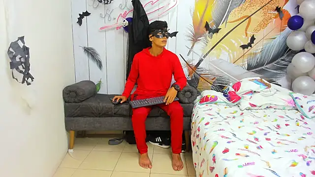 Snapshot of Holdme_Hot chatting on October 2025 03:10:02 AM Holdme Hot online show from October 2025 03:10:02 AM