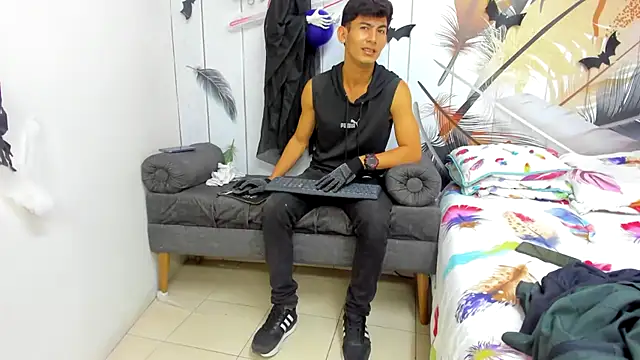 Snapshot of Holdme_Hot chatting on October 2025 04:03:02 AM Holdme Hot online show from October 2025 04:03:02 AM