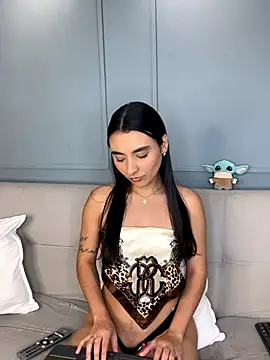 Snapshot of Zafira_Montiel chatting on November 2025 07:58:02 PM Zafira Montiel online show from November 2025 07:58:02 PM