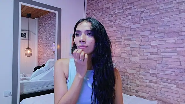 Martina thompson69 online show from January 2026 05:05:02 PM