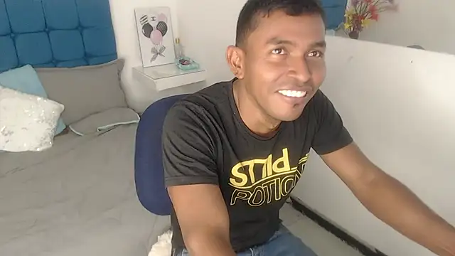 Adam Morgan2 online show from November 2025 02:04:01 AM