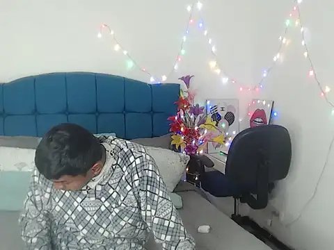 Adam Morgan2 online show from December 2025 05:08:01 AM