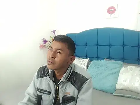 Adam Morgan2 online show from November 2025 02:04:01 AM