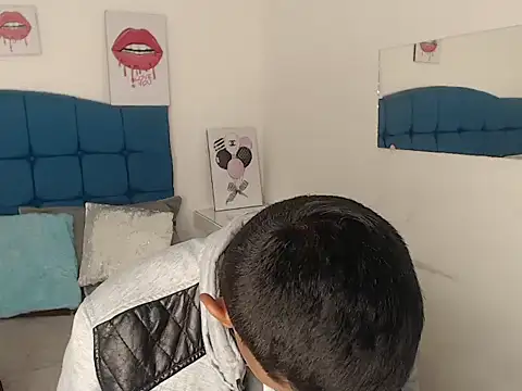 Adam Morgan2 online show from November 2025 01:43:02 AM