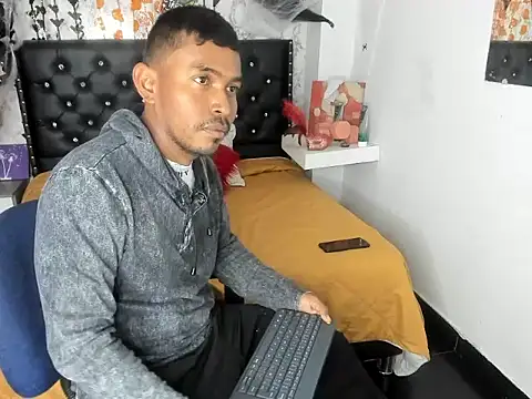 Adam Morgan2 online show from November 2025 07:28:02 PM