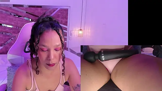 Snapshot of NovaLyn chatting on November 2025 04:15:02 AM NovaLyn online show from November 2025 04:15:02 AM