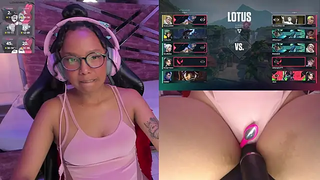 Snapshot of NovaLyn chatting on November 2025 04:06:01 AM NovaLyn online show from November 2025 04:06:01 AM