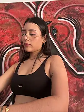 Snapshot of CatadeLuca chatting on November 2025 07:39:01 PM CatadeLuca online show from November 2025 07:39:01 PM