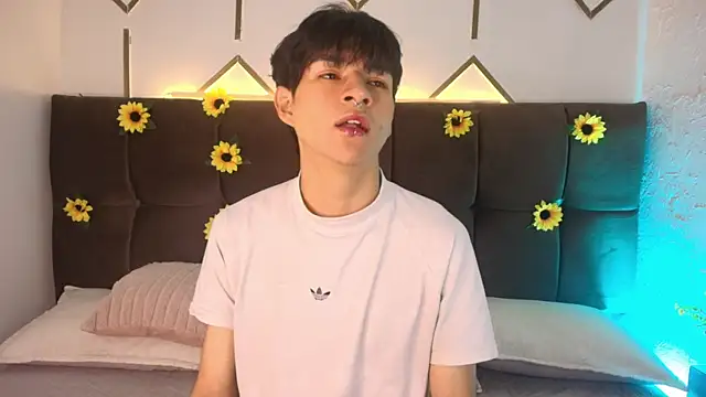 AleAurarashi online show from April 2026 11:15:01 AM