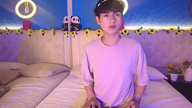 AleAurarashi online show from March 2026 04:00:01 AM