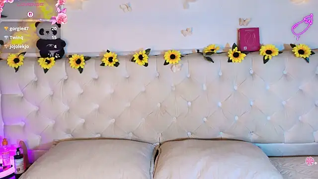 AleAurarashi online show from March 2026 04:51:02 PM