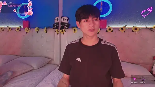 AleAurarashi online show from March 2026 03:18:01 AM