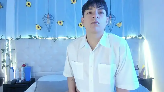 AleAurarashi online show from October 2025 04:04:02 AM