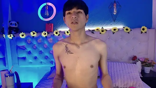 AleAurarashi online show from April 2026 10:00:02 AM