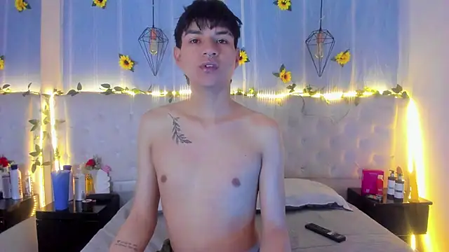 AleAurarashi online show from October 2025 08:03:02 AM