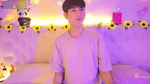 AleAurarashi online show from March 2026 01:24:01 PM