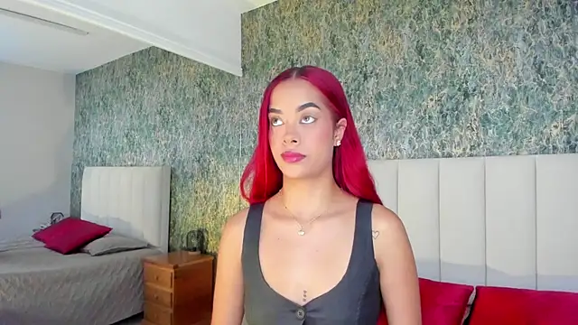 Snapshot of AlannaBlakes chatting on September 2025 11:43:02 PM AlannaBlakes online show from September 2025 11:43:02 PM