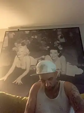 Hothotboyg online show from November 2025 01:53:02 AM