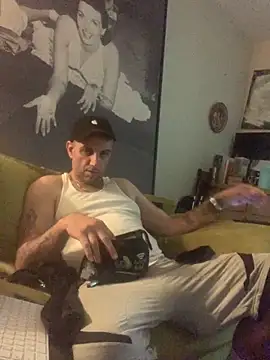 Hothotboyg online show from October 2025 12:37:02 PM