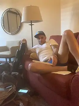 Hothotboyg online show from November 2025 11:49:01 PM