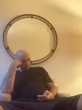 Hothotboyg online show from November 2025 12:10:02 AM