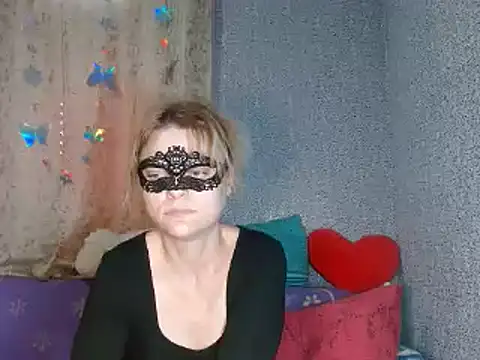 Miss Nona online show from October 2025 12:15:02 PM