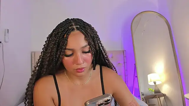 elzafuentes1 online show from May 2026 09:35:02 PM