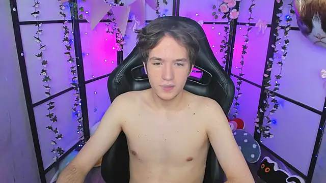 Ethan Rivers online show from October 2025 09:06:02 PM
